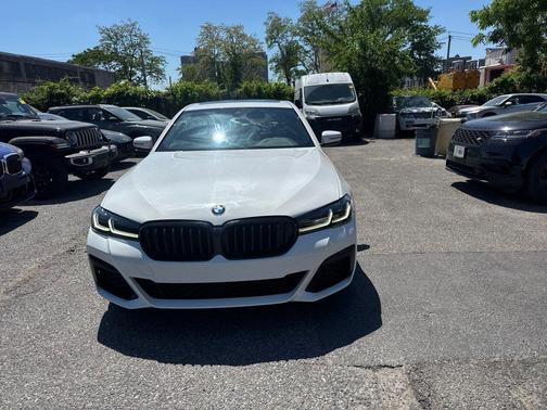 Alpine White 2021 BMW 530 xDrive