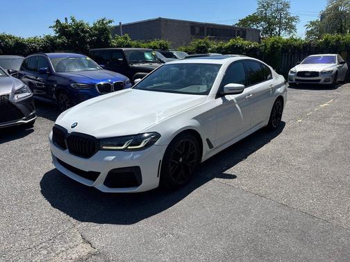 Alpine White 2021 BMW 530 xDrive