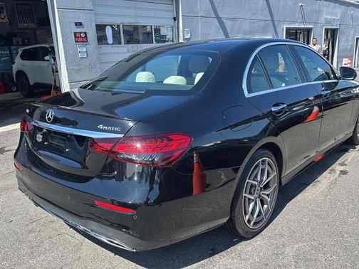 Black 2021 Mercedes-Benz E-Class 4MATIC
