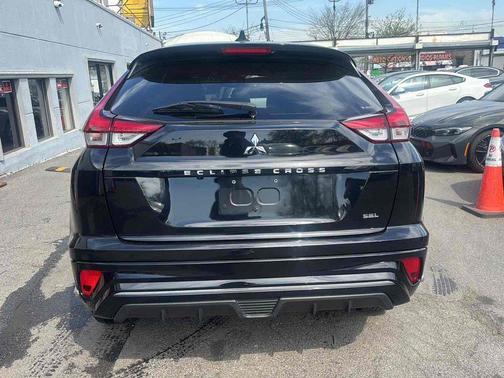 Labrador Black Pearl 2023 Mitsubishi Eclipse Cross SEL