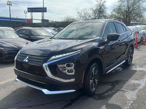Labrador Black Pearl 2023 Mitsubishi Eclipse Cross SEL