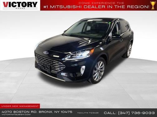 2022 Ford Escape Titanium