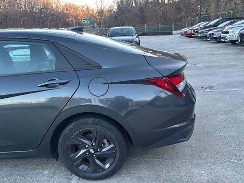 Portofino Gray 2023 Hyundai ELANTRA SEL