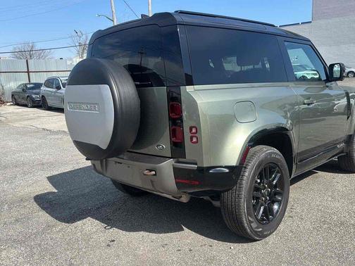 Pangea Green Metallic 2022 Land Rover Defender 90 X-Dynamic S