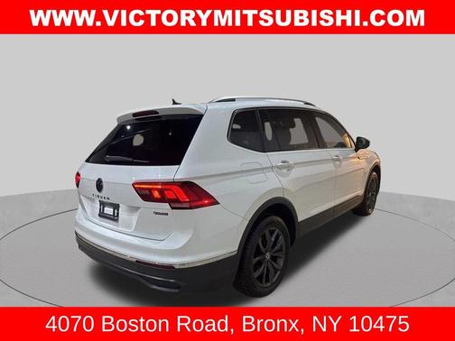 Opal White Pearl 2023 Volkswagen Tiguan 2.0T SE 4MOTION