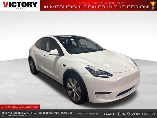 2022 Tesla Model Y Long Range Dual Motor All-Wheel Drive