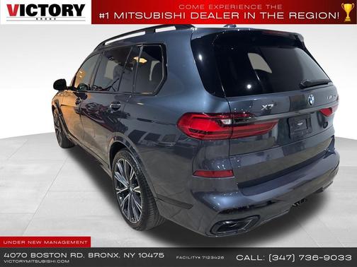 2022 BMW X7 M50i