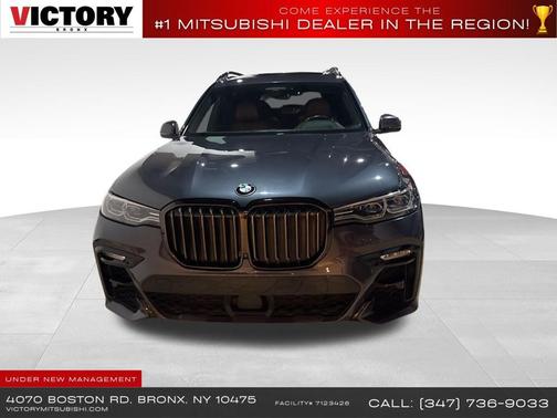 2022 BMW X7 M50i