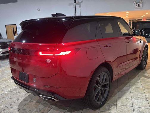 2023 Land Rover Range Rover Sport SE