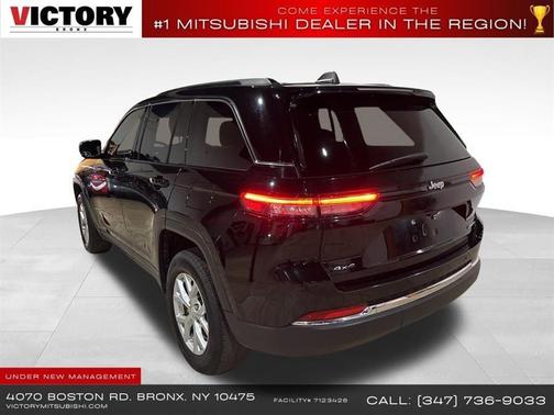 Diamond Black Crystal Pearlcoat 2023 Jeep Grand Cherokee Limited