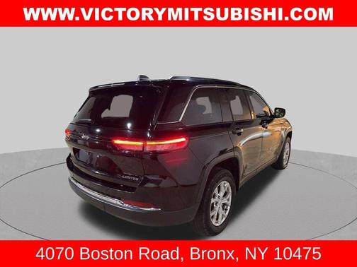 Diamond Black Crystal Pearlcoat 2023 Jeep Grand Cherokee Limited