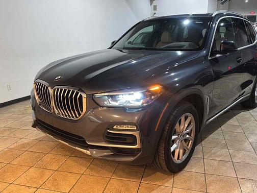 Arctic Gray Metallic 2020 BMW X5 sDrive40i