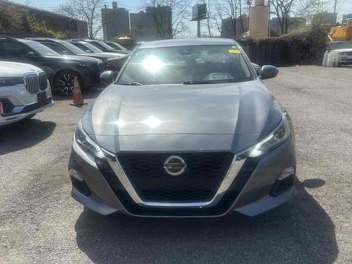 Gun Metallic 2022 Nissan Altima 2.5 SV