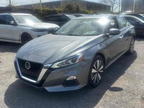 Gun Metallic 2022 Nissan Altima 2.5 SV