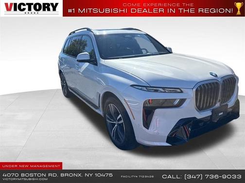 Alpine White 2024 BMW X7 xDrive40i Sports Activity Vehicle