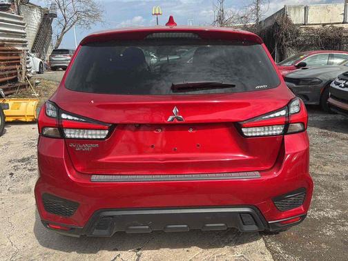 Red Diamond 2023 Mitsubishi Outlander Sport 2.0 ES