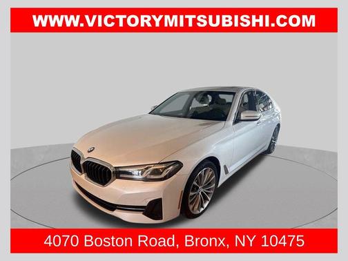 Mineral White Metallic 2022 BMW 530 i