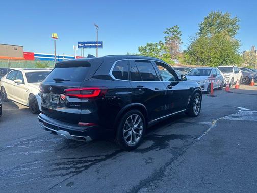 Black Sapphire Metallic 2020 BMW X5 xDrive50i