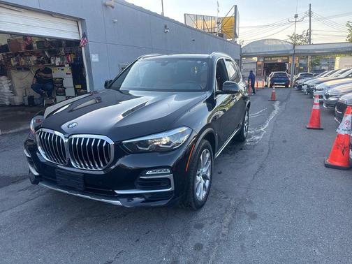 Black Sapphire Metallic 2020 BMW X5 xDrive50i