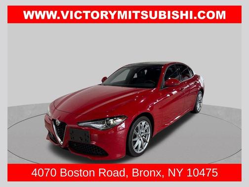 Alfa Rosso 2022 Alfa Romeo Giulia Ti