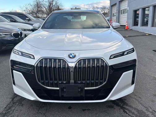 2024 BMW 740 xDrive