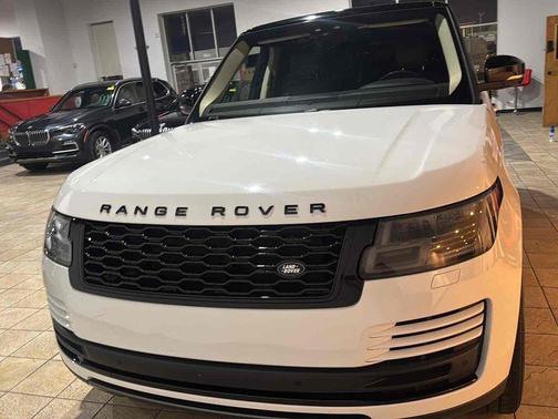 Fuji White 2019 Land Rover Range Rover 3.0L V6 Supercharged HSE