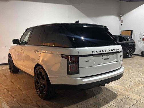 Fuji White 2019 Land Rover Range Rover 3.0L V6 Supercharged HSE