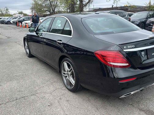 Black 2018 Mercedes-Benz E-Class 4MATIC
