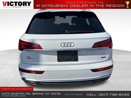 Ibis White 2023 Audi Q5 45 S line Premium Plus