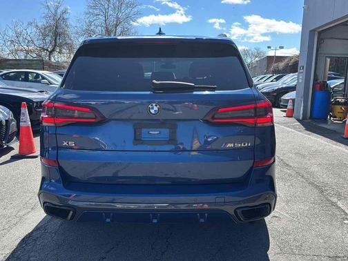 Phytonic Blue Metallic 2021 BMW X5 M50i Sports Activity Vehicle