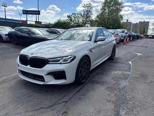 Alpine White 2021 BMW 540 xDrive