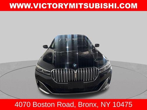 Black Sapphire Metallic 2020 BMW 740 xDrive