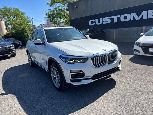 Mineral White Metallic 2020 BMW X5 xDrive40i
