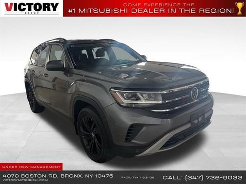 Aurora Red Metallic 2022 Volkswagen Atlas 3.6L SE w/Technology