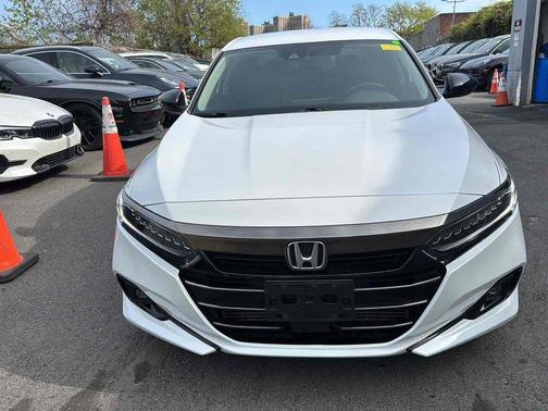 Platinum White Pearl 2022 Honda Accord Sport SE 1.5T