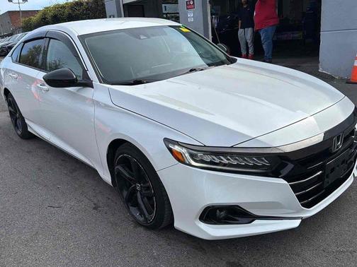 Platinum White Pearl 2022 Honda Accord Sport SE 1.5T
