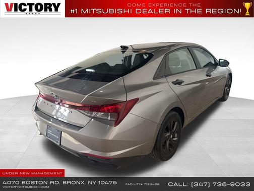 2022 Hyundai ELANTRA SEL