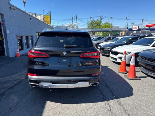 Black Sapphire Metallic 2019 BMW X5 xDrive40i