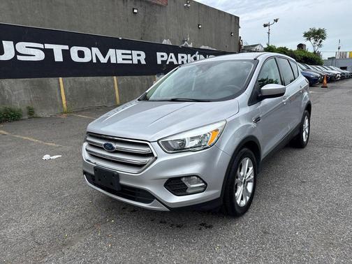 INGOT SILVER METALLIC 2019 Ford Escape SE
