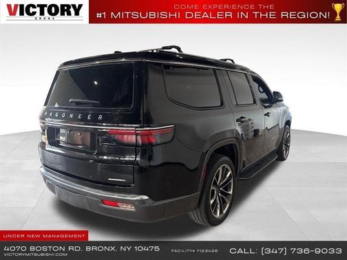 Diamond Black Crystal Pearlcoat 2022 Jeep Wagoneer Series II 4x4