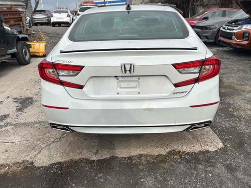 Platinum White Pearl 2022 Honda Accord Sport 1.5T