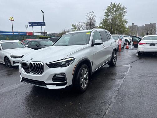 Mineral White Metallic 2020 BMW X5 xDrive40i