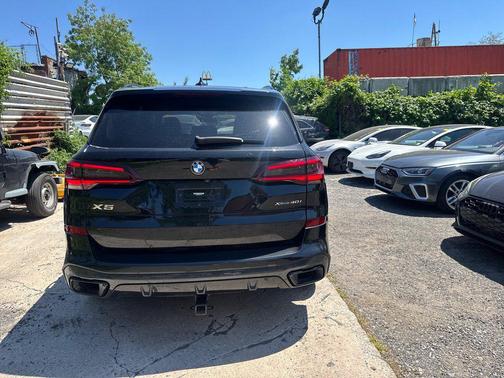 Arctic Grey Metallic 2022 BMW X5 xDrive40i