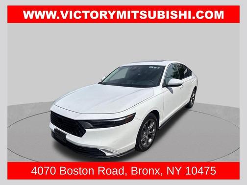 Platinum White Pearl 2024 Honda Accord EX