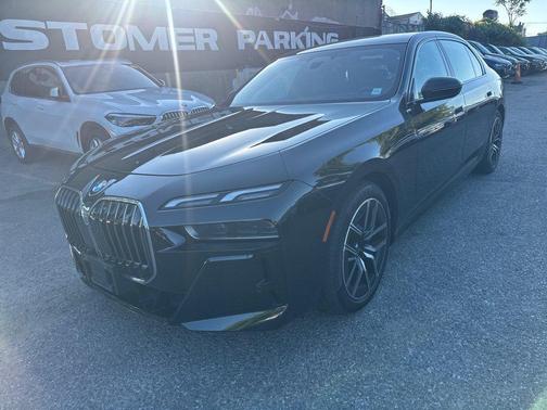 Black Sapphire Metallic 2023 BMW 760 i xDrive