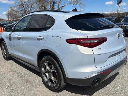 Moonlight Gray Metallic 2022 Alfa Romeo Stelvio Ti AWD