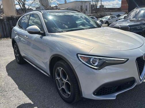Moonlight Gray Metallic 2022 Alfa Romeo Stelvio Ti AWD