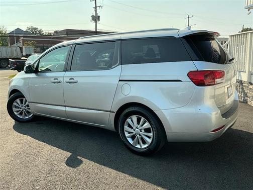 2017 Kia Sedona LX