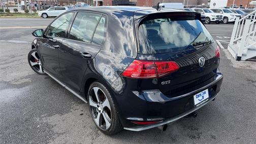 2015 Volkswagen Golf GTI 2.0T SE 4-Door