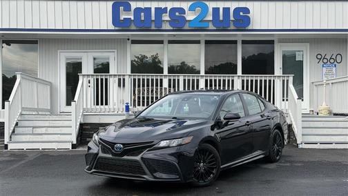 Midnight Black Metallic 2022 Toyota Camry Nightshade Edition Hybrid